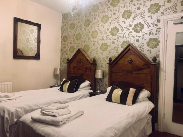 Hotel Ye Olde Nags Head Castleton  Esterno foto